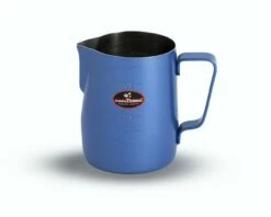 Ti Amo Coloured Milk Jug 600ml 8 Ti Amo Coloured Milk Jug 600ml -Deals Barista Warehouse Store Tiamo Coloured Milk Jug2 98fb8377 6036 4e7e 9ee6 e8c1a0607a69
